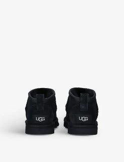 Ugg Classic Ultra Mini Sheepskin Ankle Boots 7-10 Years 7 Ugg Classic Ultra Mini Sheepskin Ankle Boots 7-10 Years -Kid Couture R03955901 BLACK ALT03