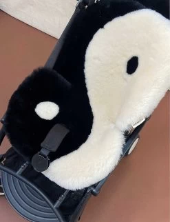 Yinyang Snuggler Sheepskin Pram Liner 12 Yinyang Snuggler Sheepskin Pram Liner -Kid Couture R04006936 MILKNOIR ALT04